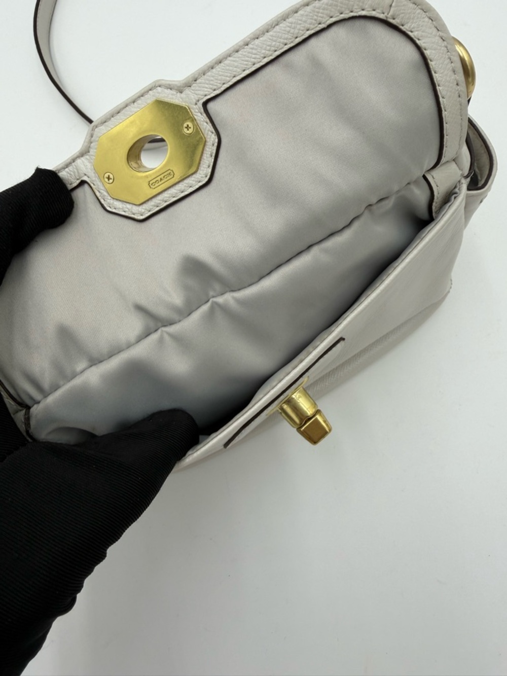 Coach Campbell Turnlock Leather Crossbody Bag F24843 in a Metallic Chalk Color - Picture 10 of 15